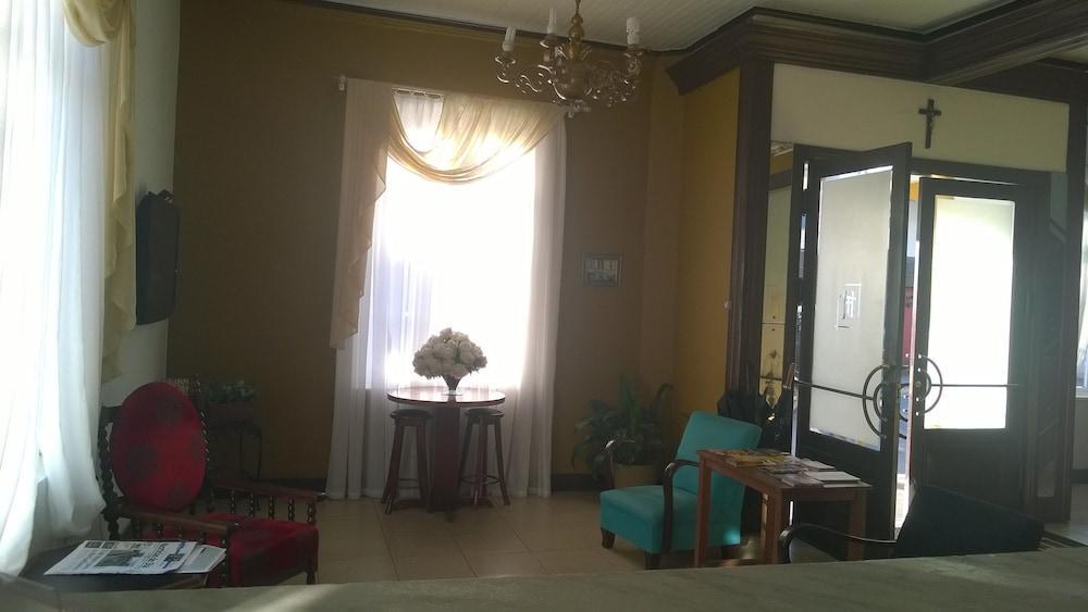 Hotel Trocadero Joinville